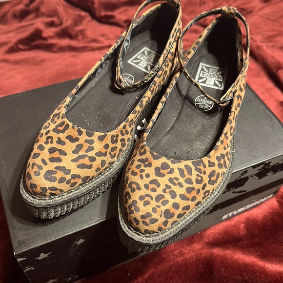 tuk Shoes - Women’s size 8 (EU 39) TUKs Leopard ankle strap pointed ballet shoes worn once